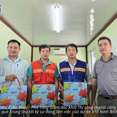 ĐÓN TẾT ĐOÀN VIÊN Ở CÔNG TRƯỜNG