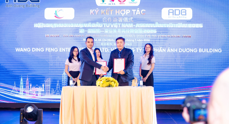 LỄ KÝ KẾT HỢP TÁC TẠI HỘI NGHỊ THƯƠNG MẠI VÀ ĐẦU TƯ VIỆT NAM - ASEAN LẦN THỨ I