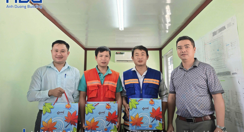ĐÓN TẾT ĐOÀN VIÊN Ở CÔNG TRƯỜNG